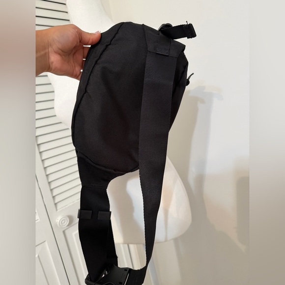 Converse Black Crossbody Bag - Picture 3 of 12